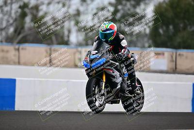 media/Apr-18-2025-TrackDaz (Fri) [[45f5874c44]]/A Group/Session 3 (Turn 6 - Outside)/
